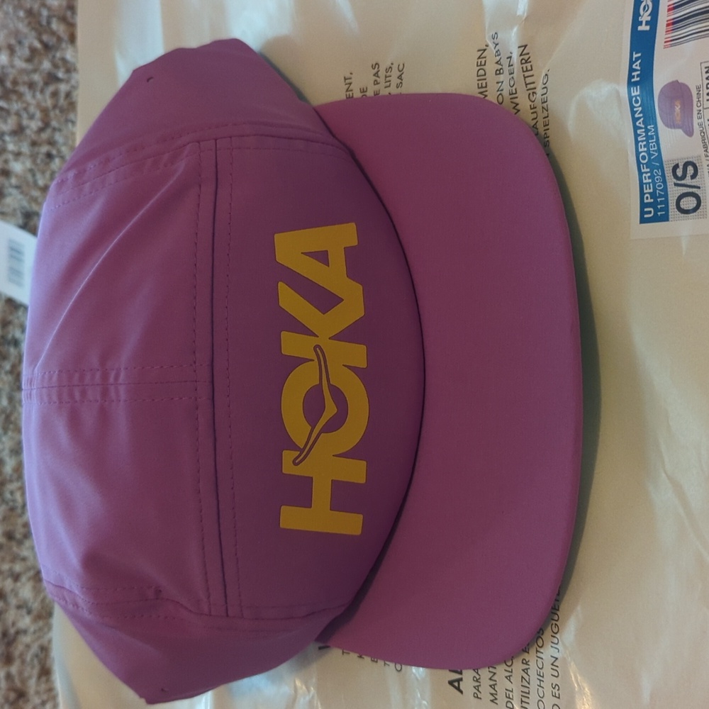 Hoka U performance hat